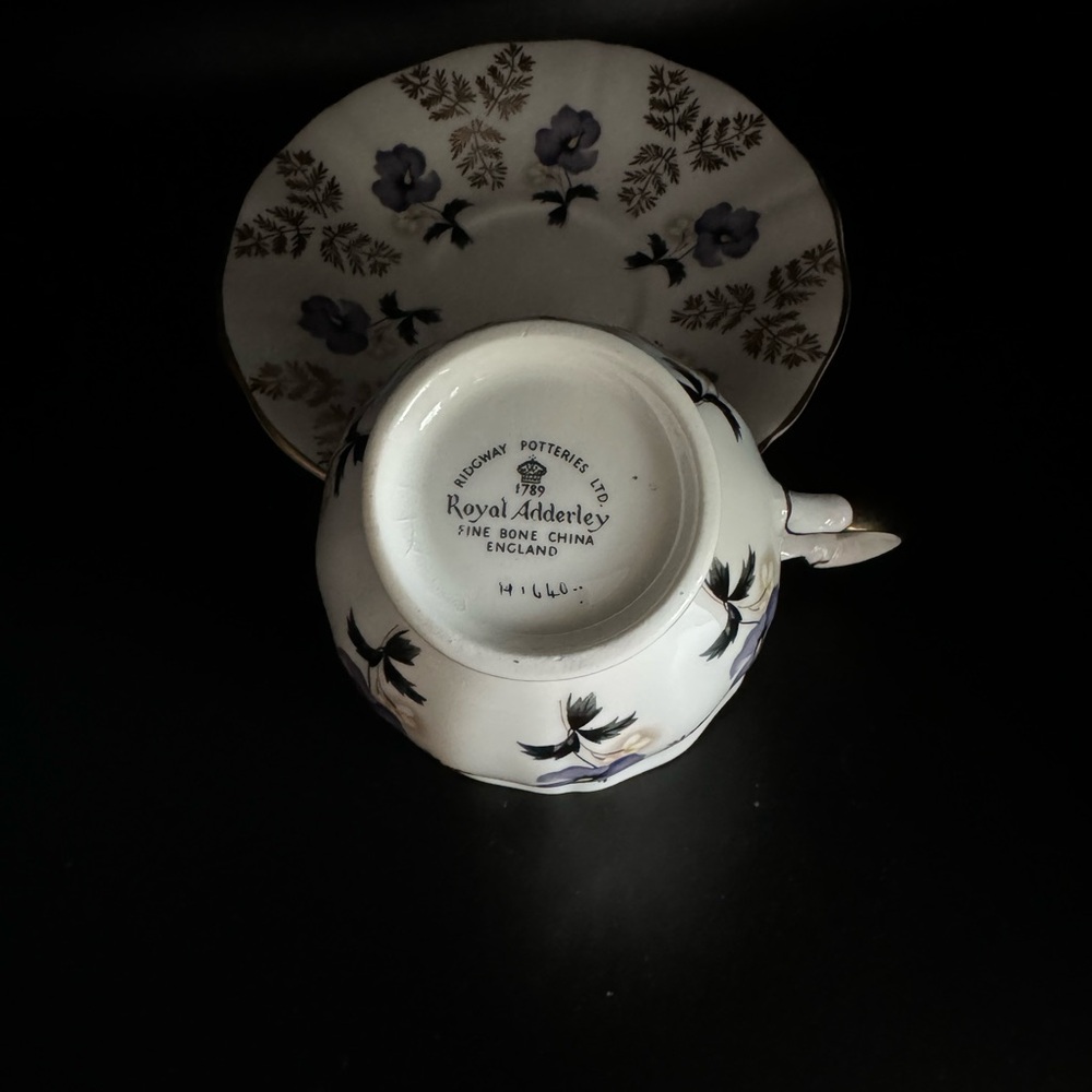 Ridgeway RARE Pottery Royal Adderley teacup and saucer H1640 Pansies - Picture 6 of 9